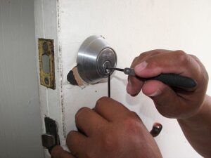 locksmith-1947387__480.jpg